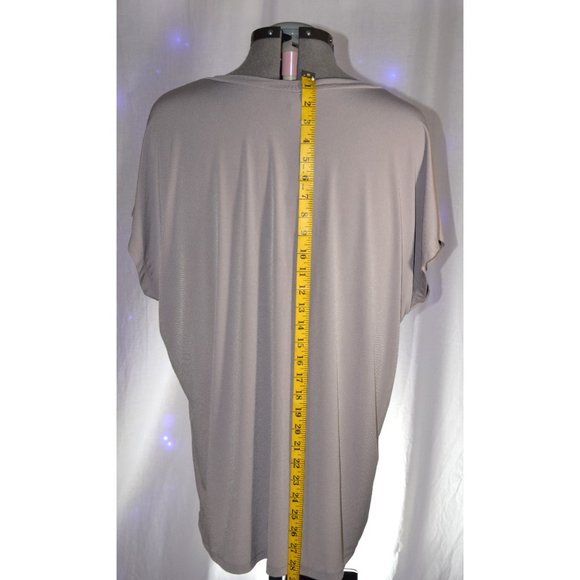 Torrid Gray Blouse size 2 - Picture 4 of 9